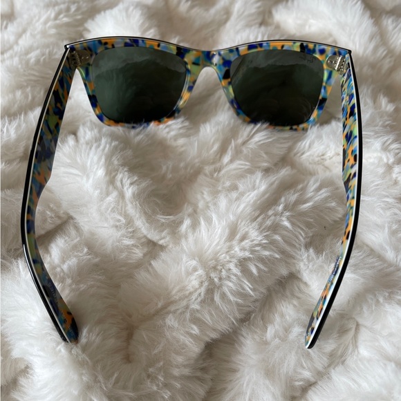 Ray-ban Wayfarer Sunglasses. Pre-loved. - Picture 12 of 14